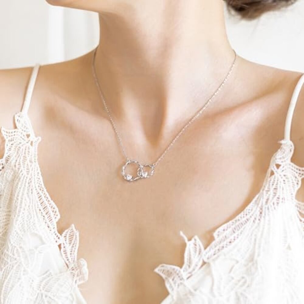 Sterling Silver Interlocking Circle Necklace Eleg… - image 4
